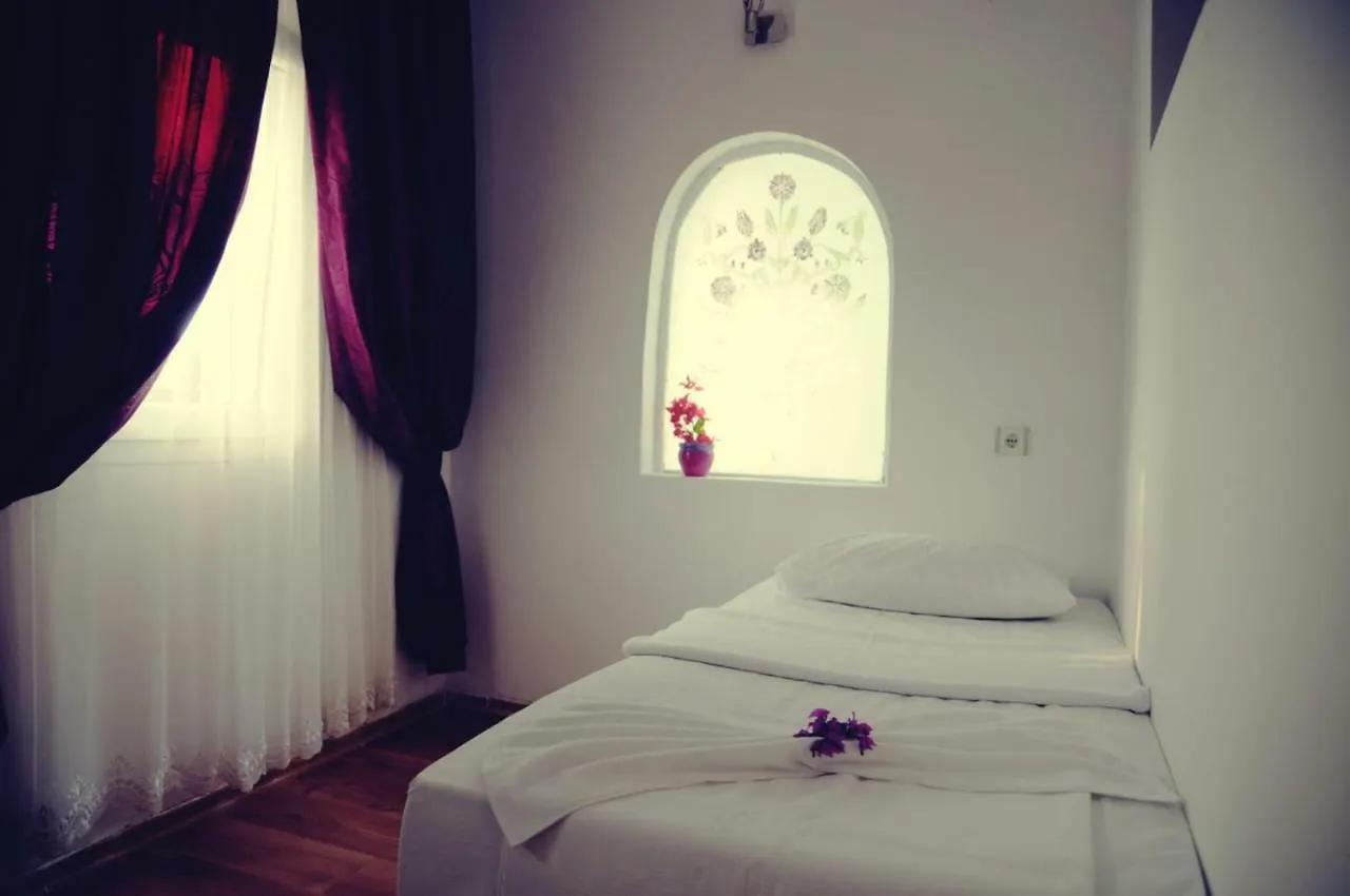 Guven Beach Otel Bodrum Bed & Breakfast